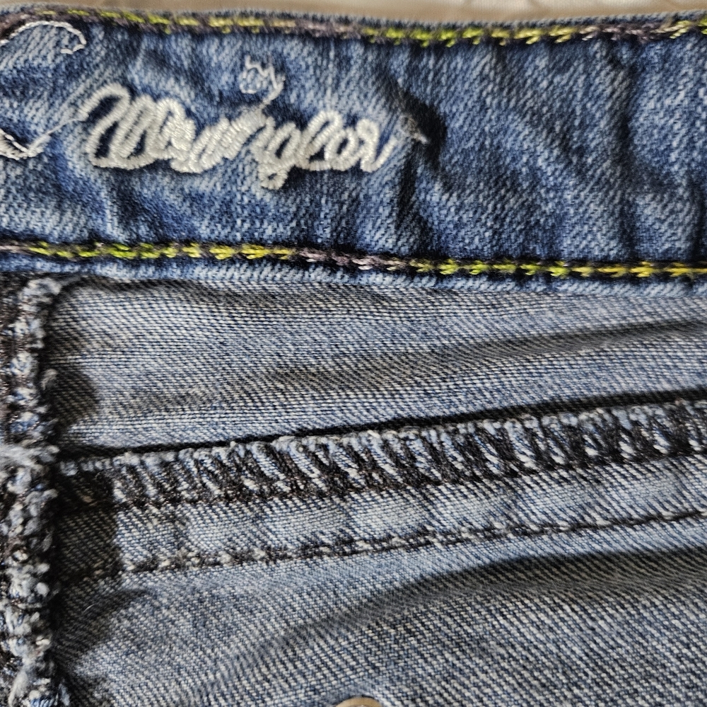 Wrangler Rock 47 Embroidered Back Pocket Bootcut Jeans - Blue Size 12/14 - Picture 8 of 12